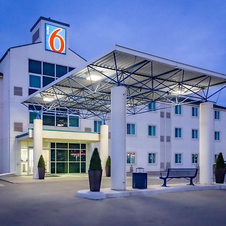 Motel 6-Saskatoon, Sk Экстерьер фото
