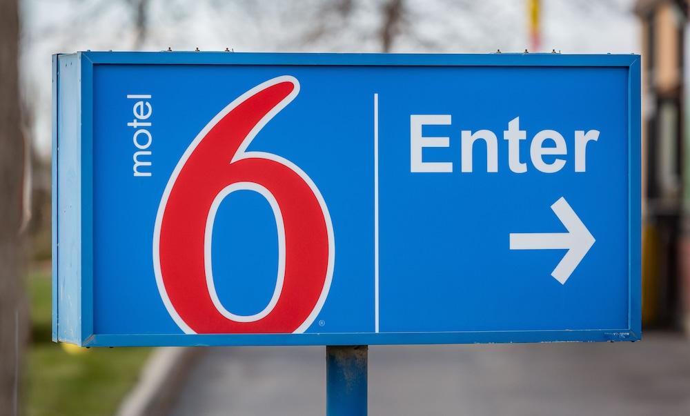 Motel 6-Saskatoon, Sk Экстерьер фото