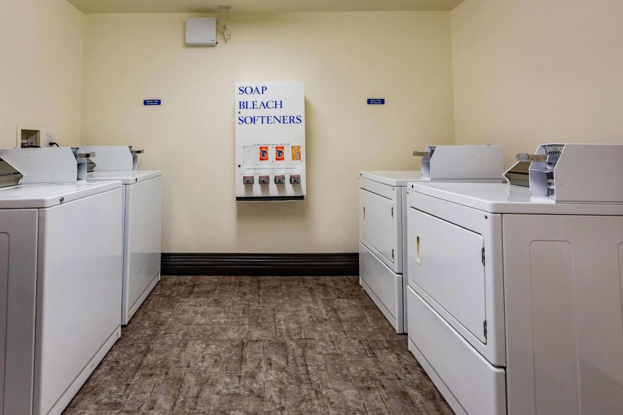 Motel 6-Saskatoon, Sk Экстерьер фото